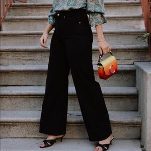 Levi’s high loose jeans - size 30